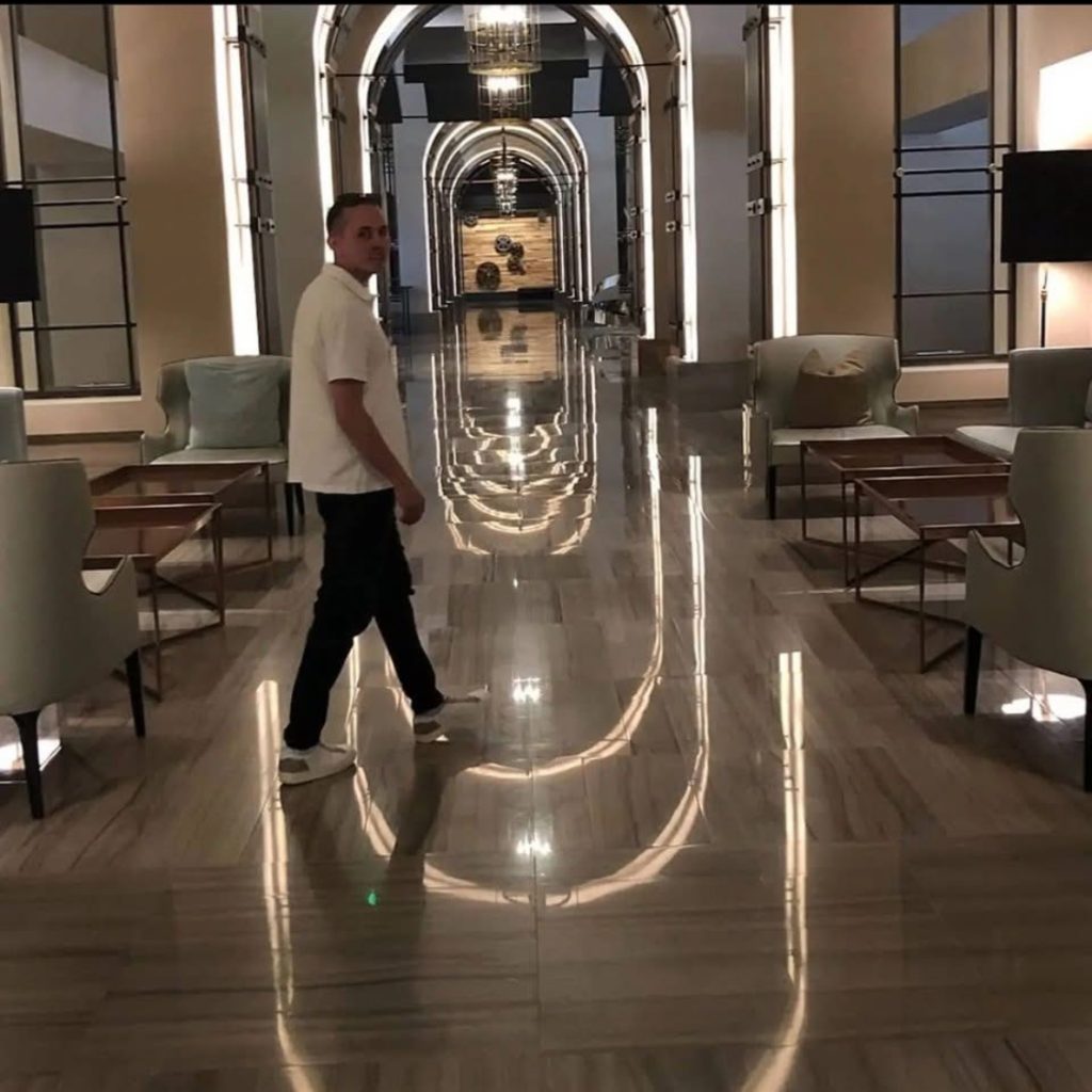 58564957-2078-4E08-BAA8-B67555FF9047